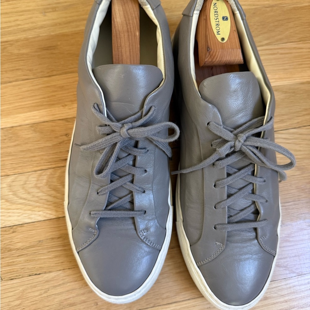 Common Projects Gray Leather Men's Sneakers, size 43